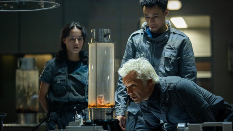 FX's Alien: Earth -- "Metamorphosi" -- Season 1, Episode 3 (Airs Tues, August 19) -- Pictured (L-R): Erana James as Curly, Kit Young as Tootles, Timothy Olyphant as Kirsh.
