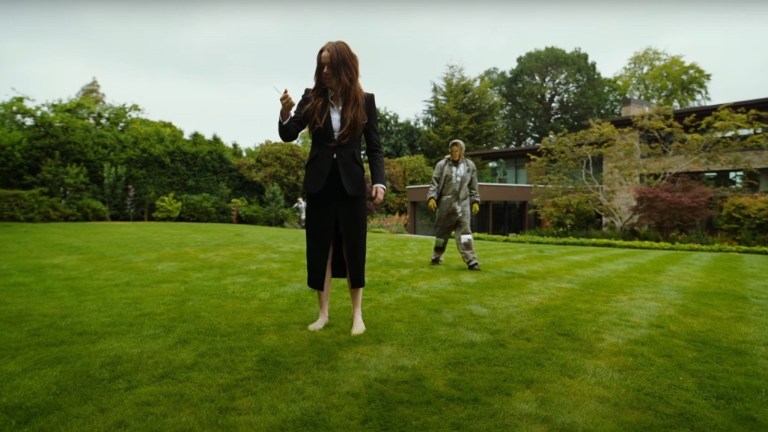 Emma Stone and Jesse Plemmons in Bugonia