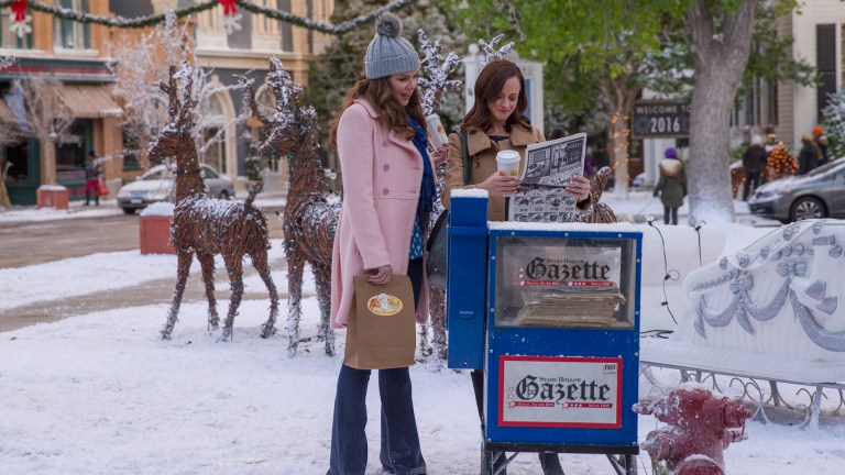 (Left to Right) Lauren Graham and Alexis Bledel in a snowy town in the Netflix Gilmore Girls revival.