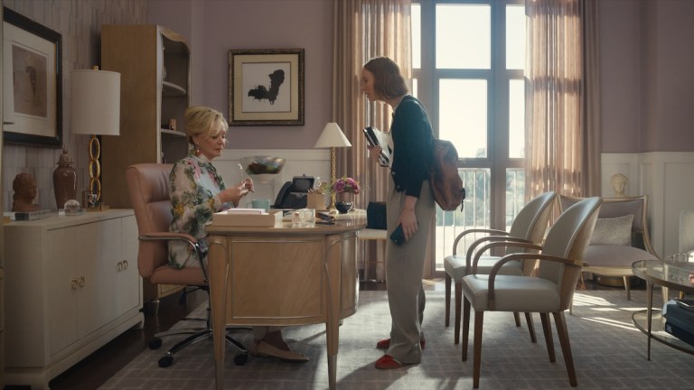 Jean Smart and Hannah Einbinder in Hacks season 4.