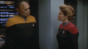 Tuvix and Janeway in the Star: Trek Voyager Episode Tuvix.